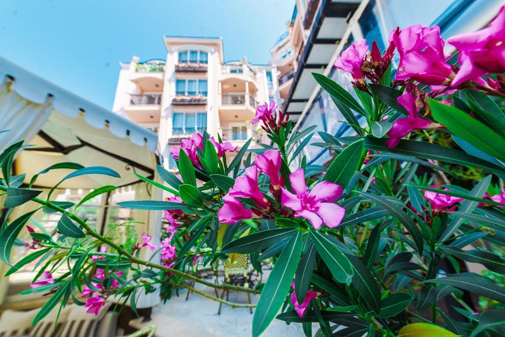 Romance Marine Aparthotel Napospart Kültér fotó