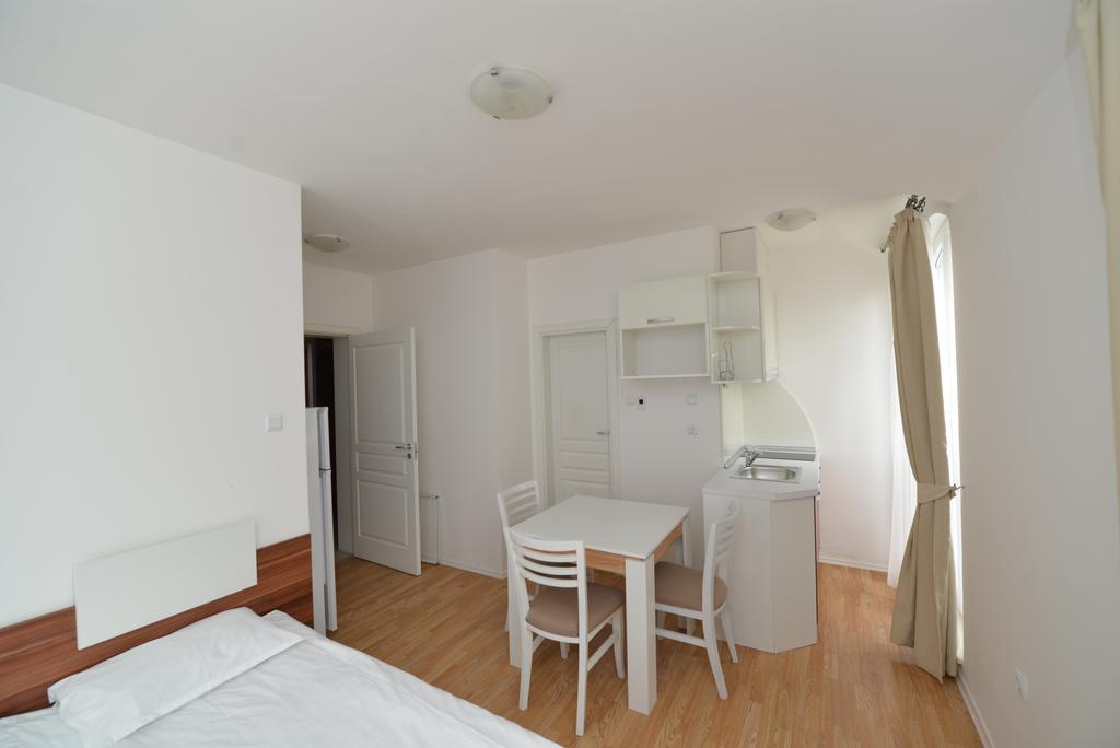 Romance Marine Aparthotel Napospart Kültér fotó
